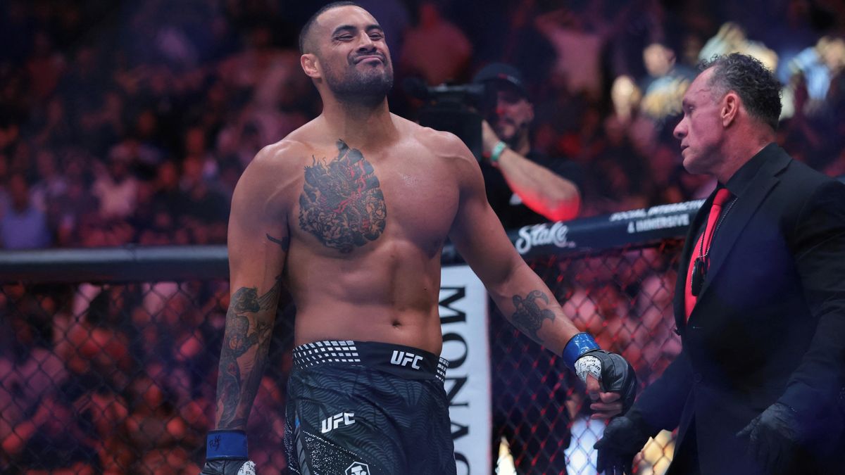 Procházka udělal chybu, tvrdí jeho přemožitel. Za K. O. dostal miliony navíc