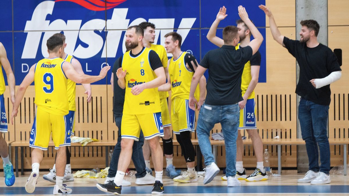 Zlín ovládl basketbalovou první ligu a zahraje si baráž o NBL