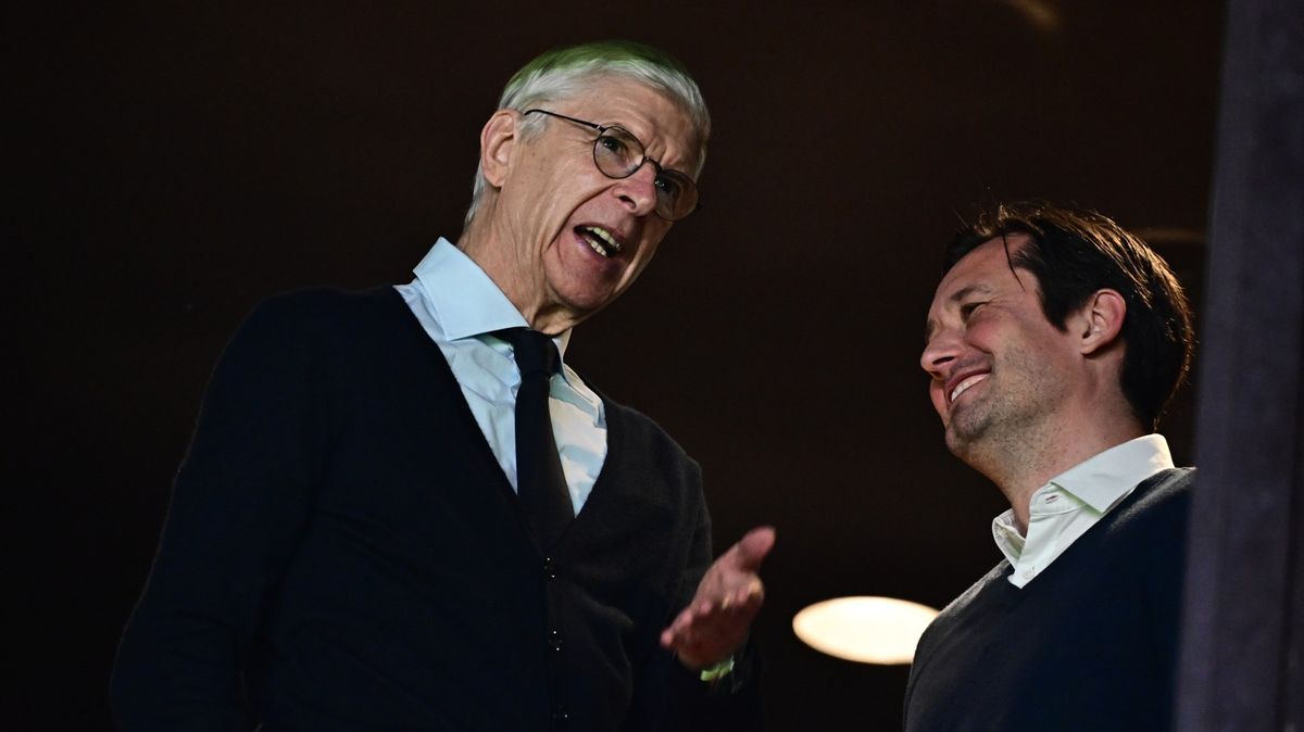 Odhalen politikem. Českou fotbalovou euforii sledoval i vzácný host