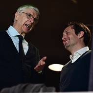Staří známí: Arséne Wenger a Tomáš Rosický.