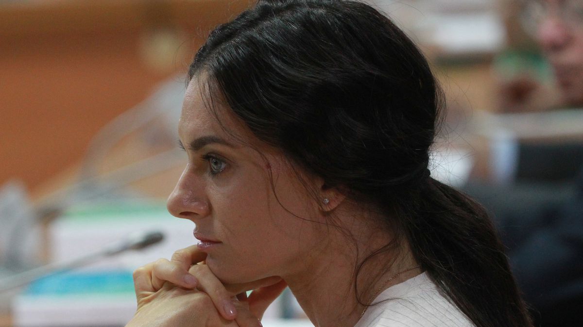 Zadlužená světová rekordmanka. Hrozí jí zmrazení účtů