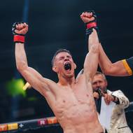 Český talent Václav Štepán prodloužil neporazitelnost, když zdolal Firase Dauda.