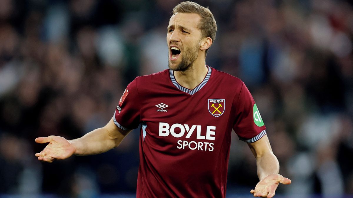 Součkova trefa v rozstřelu nepomohla, West Ham v poháru nestačil na Leeds
