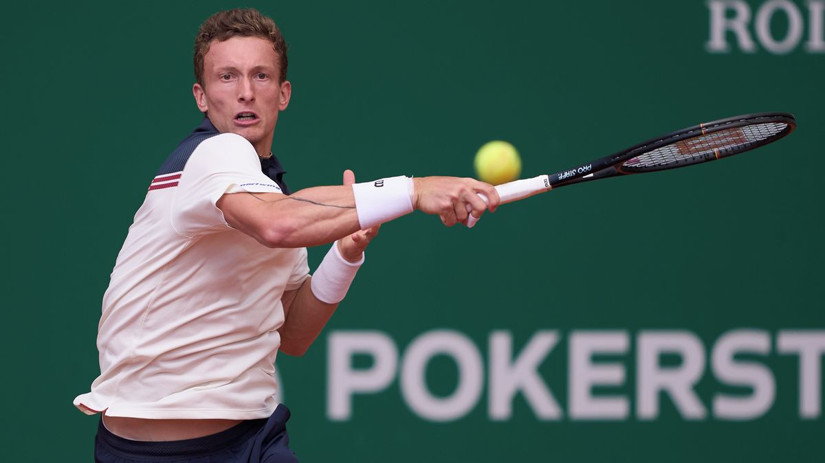 Velký Lehečkův obrat. V Monte Carlu postoupil do třetího kola