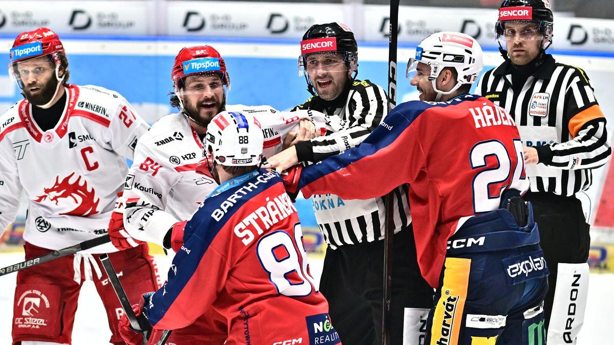HOKEJ ONLINE: Videomomenty. Pardubice odskakují Třinci, Červenka využil přesilovku