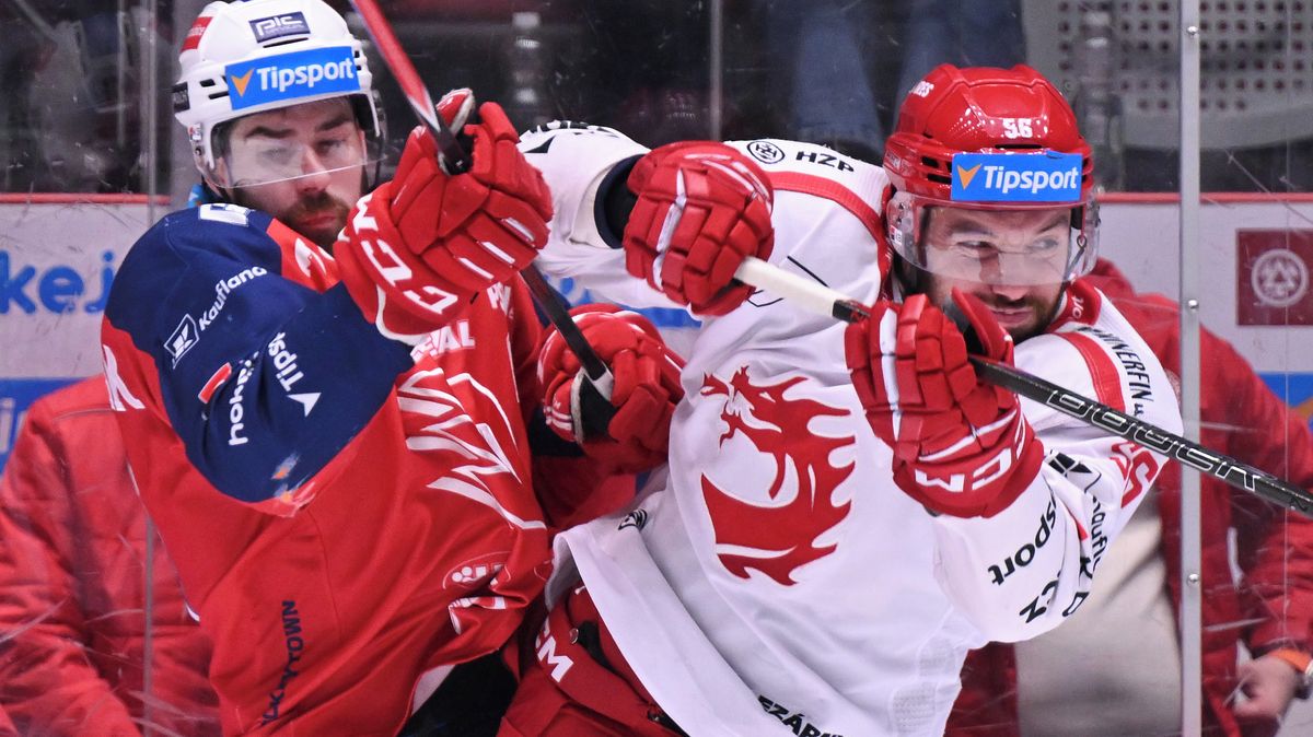 Zádrhel pro Slováky. Z Česka jim dorazilo hned sedm omluvenek najednou