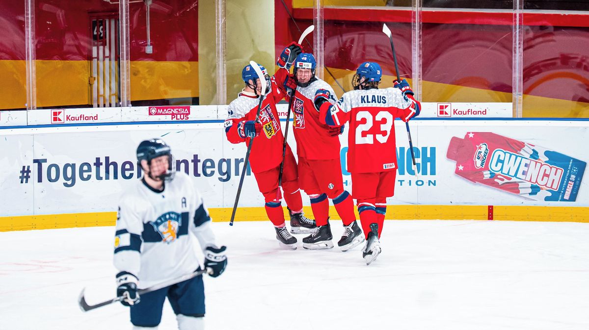 Češi zvládli čtvrtfinále proti Finům a na MS si zahrají o medaile!