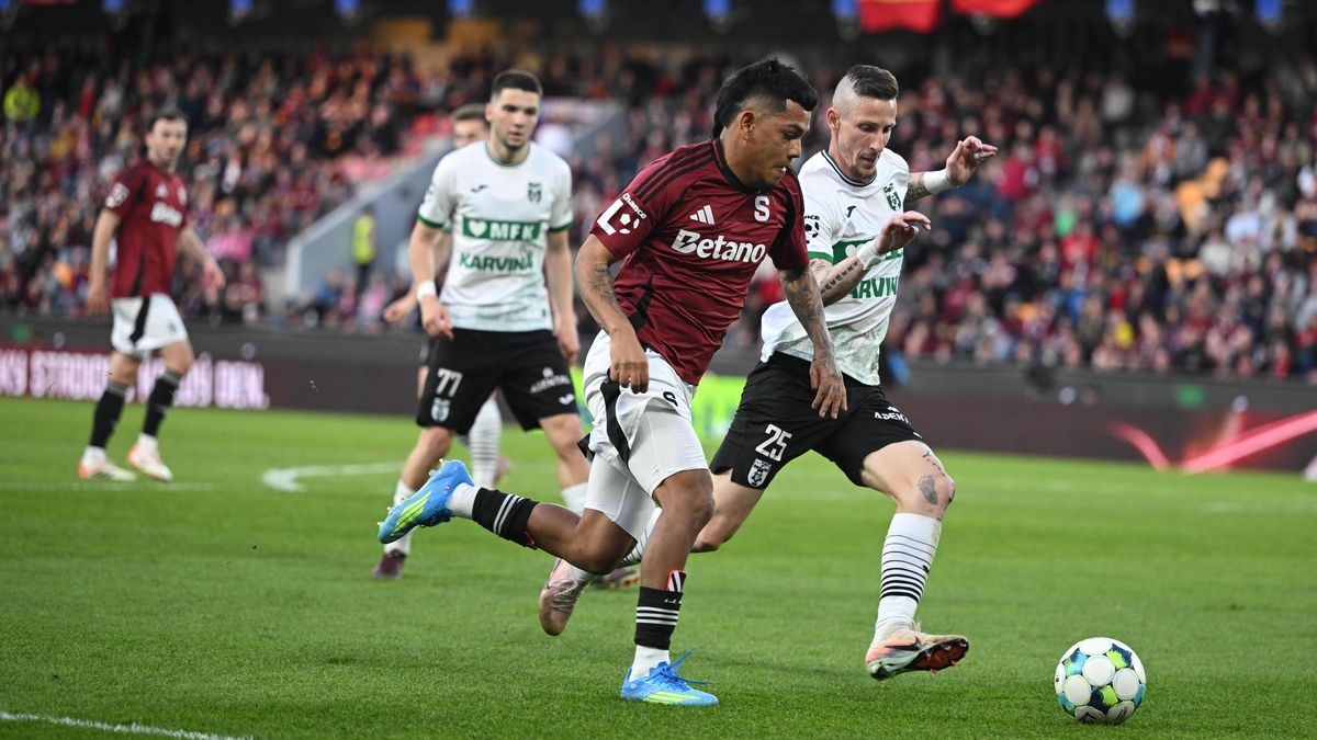 Situace nás ovlivnila, řekl trenér Karviné o korupční kauze