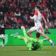 David Jurásek ze Slavie před plzeňskou bránou. 