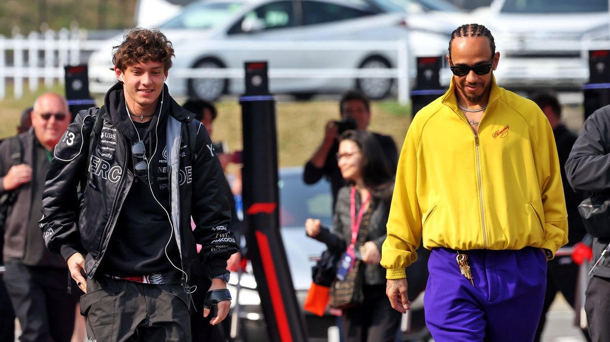 V první sezoně Antonellimu pomáhali mistři světa, letos už si rady nechávají pro sebe