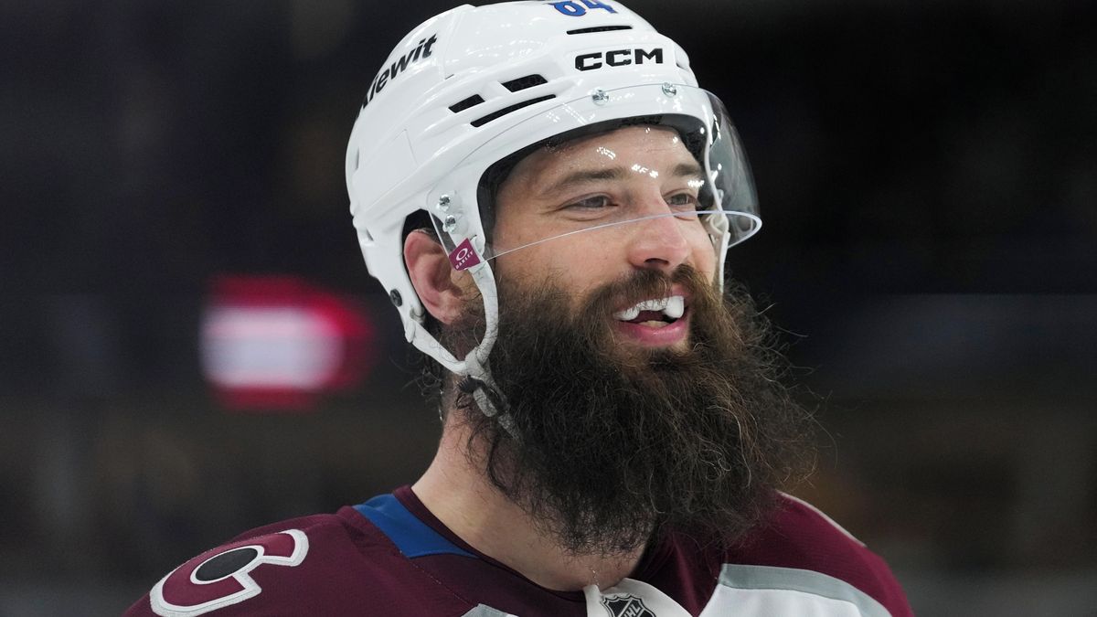 Nečasův spoluhráč z Colorada Burns nastoupí k 1000. zápasu NHL v řadě