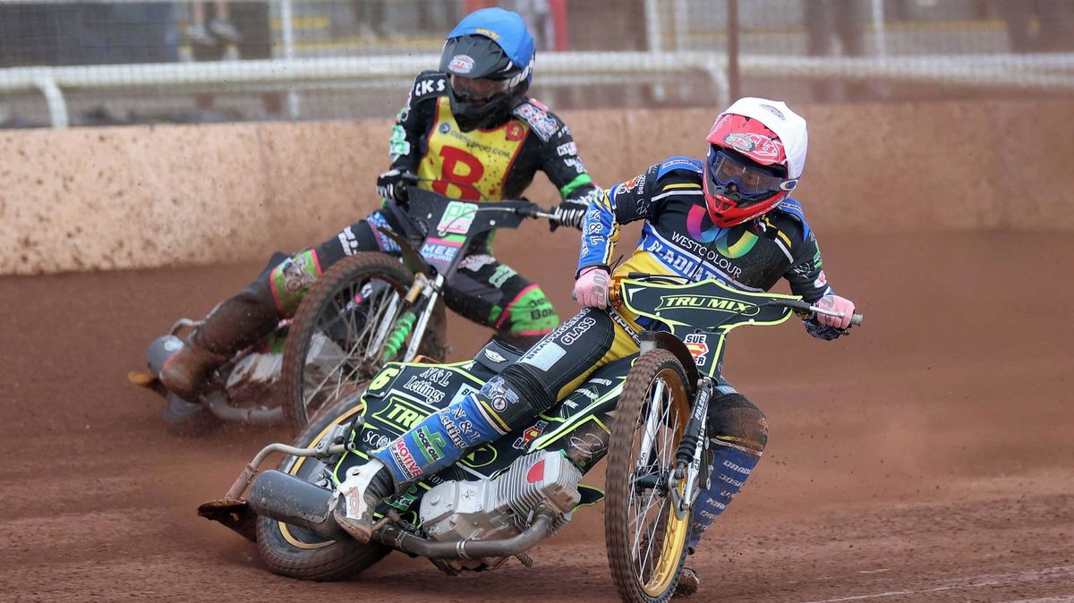 Nad dánským plochodrážním jezdcem stáli po hororovém karambolu všichni svatí