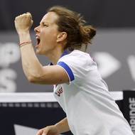 Kapitánka českého týmu Barbora Strýcová během duelu se Švýcarskem