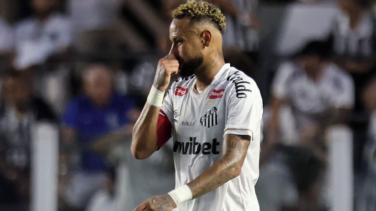 Pozice Neymara je před MS vrtkavá. Měli se proti němu postavit i hvězdní spoluhráči