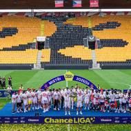 Slavia získala 23. titul. To je jasné i z „chorea“ na východní tribuně. 
