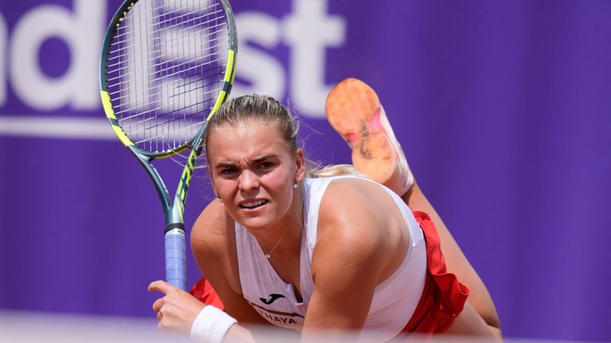 Česká naděje na French Open roznesla grandslamovou šampionku. Krejčíková zahodila mečboly, hořká porážka Valentové