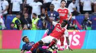 FOTBAL ONLINE: Emoce gradují, faulů přibývá. PSG se tlačí za vyrovnáním