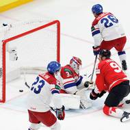 John Tavares otočil skóre na 3:2 pro Kanadu.