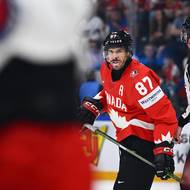 Nervózní Sidney Crosby po druhém inkasovaném gólu.
