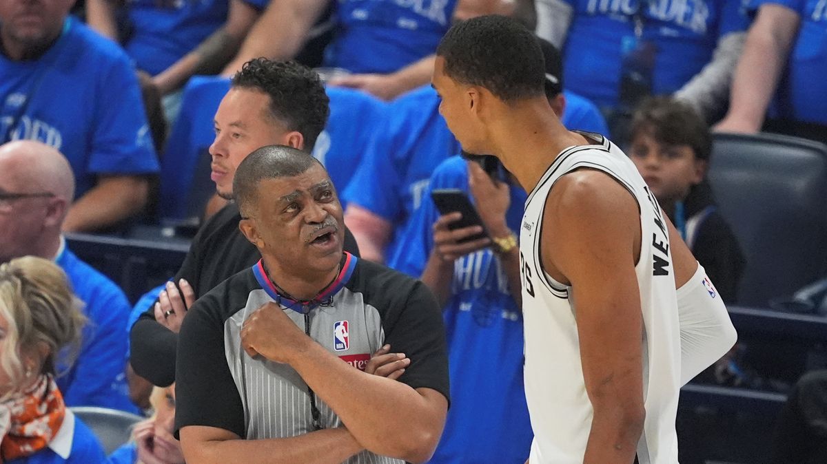 Umělá inteligence by měla zrychlit NBA. Pomůže rozhodčím