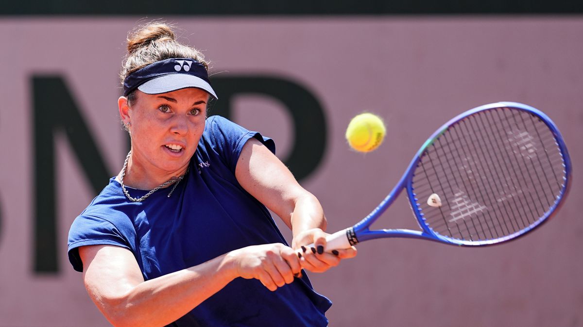 TENIS ONLINE: Nosková v drsných podmínkách bojuje se světovou trojkou, Češka na úvod v problémech
