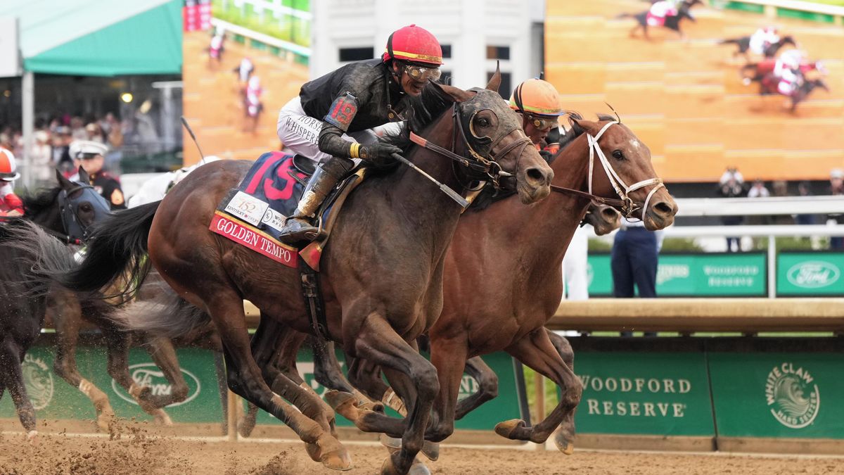 Hřebec Golden Tempo si z posledního místa doběhl pro triumf v Kentucky Derby
