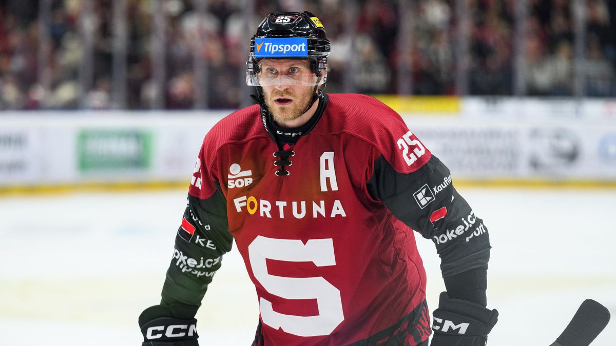 Hokejoví útočníci Lajunen a Michal Vitouch nebudou pokračovat ve Spartě