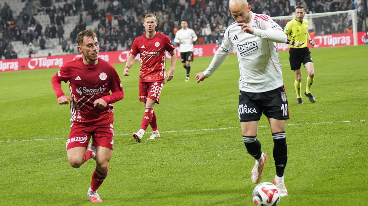 Černý přispěl v posledním kole turecké ligy Besiktasi gólem k remíze