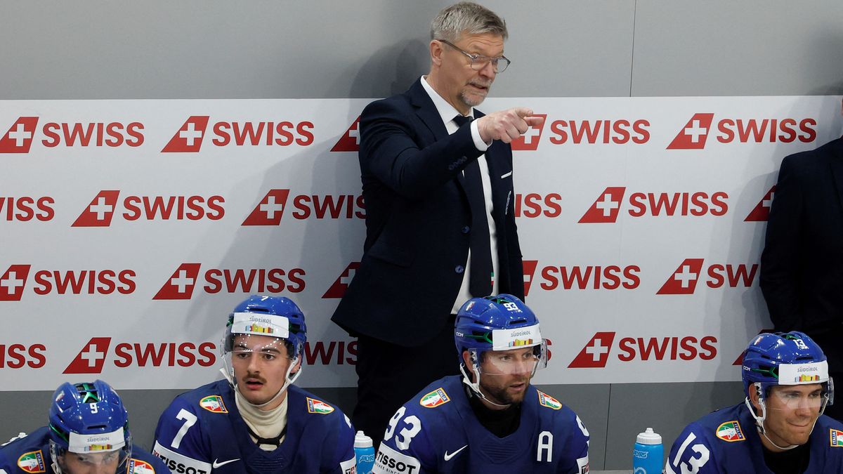 Naštvaný kouč Italů: U některých vyloučení jsem kroutil hlavou, druhý gól padl po jasném českém faulu