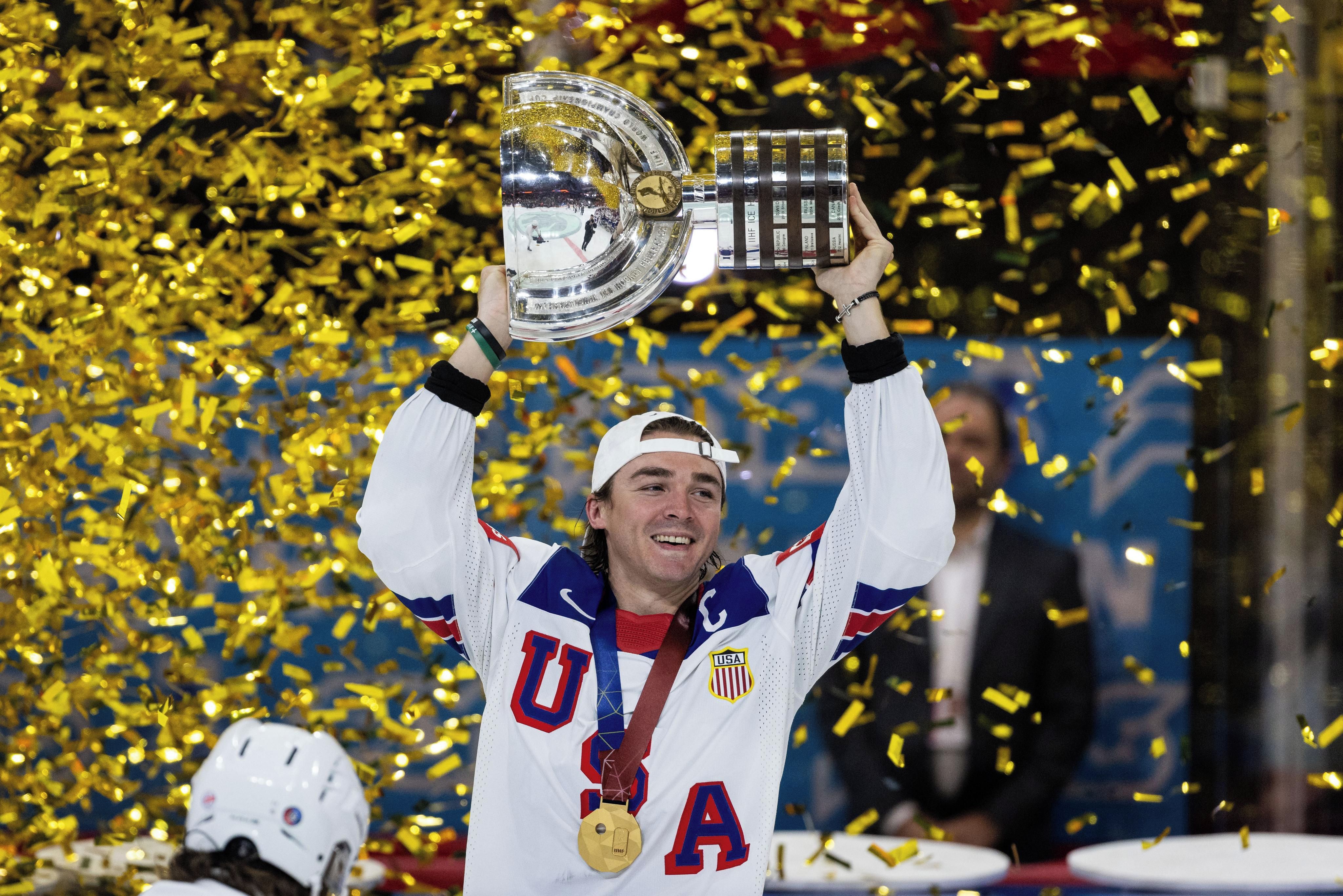 Americký kapitán na MS v hokeji 2025