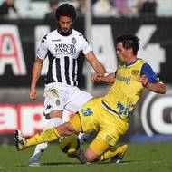 Do Chieva Verona přestoupil za 4 miliony eur.