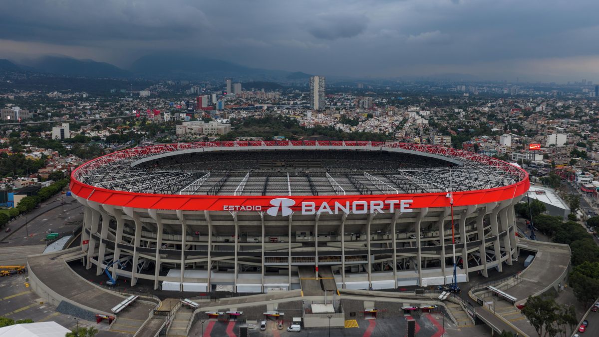 Město se propadá o centimetry měsíčně. Problémy řeší i stadion pro zápas Česka na MS