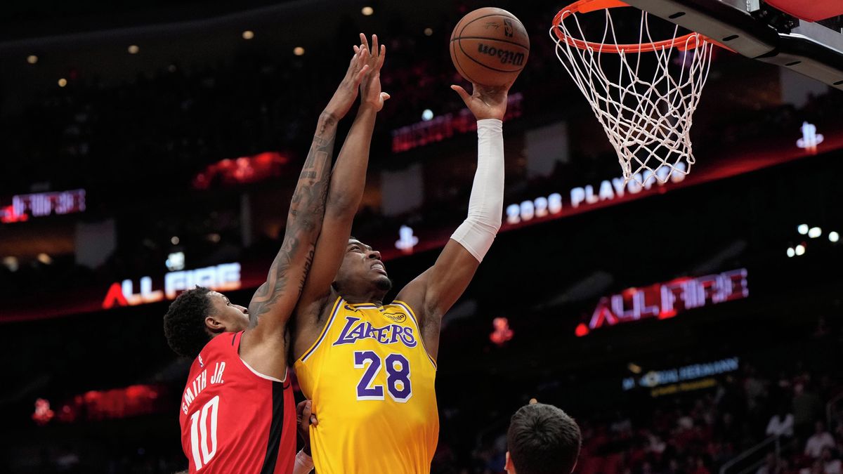Lakers postoupili do čtvrtfinále NBA, Detroit s Torontem si vynutily sedmý zápas