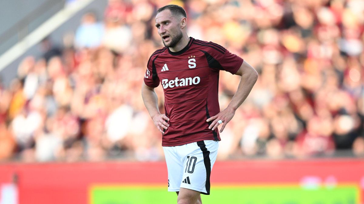 FOTBAL ONLINE: Euforie na Letné, Sparta bleskově využila přesilovku! Plzeň zlomila odpor Hradce po přestávce
