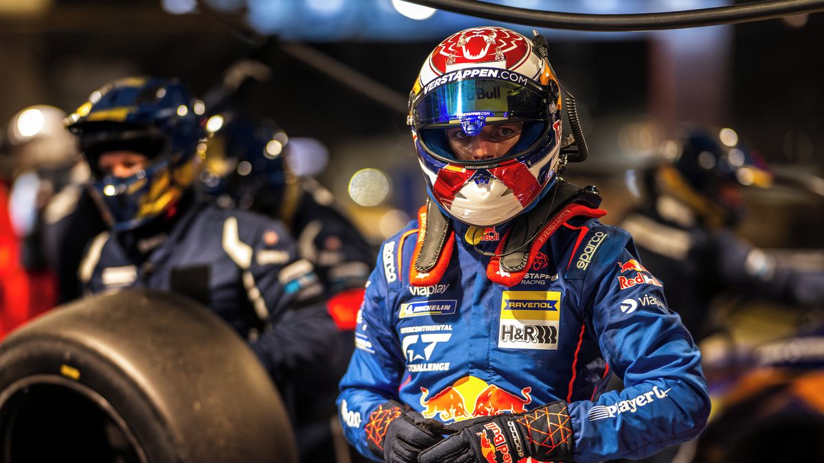 Verstappen na Nürburgringu dominoval, na debutové vítězství to ale nestačilo