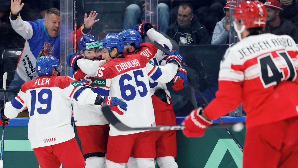 STUDIO MS ŽIVĚ: Češi mají jasně navrch a vedou. Dvě velké chyby Dánů nám pomohly, říká Málek