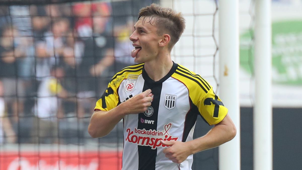 Český záložník prožil v Rakousku fantastickou sezonu, ve hře je i návrat do Sparty. Brzy se rozhodne, říká