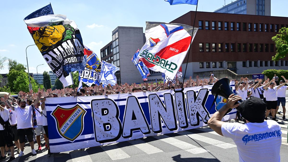 FOTBAL ONLINE: Zápas o přežití! Baník hraje na Dukle