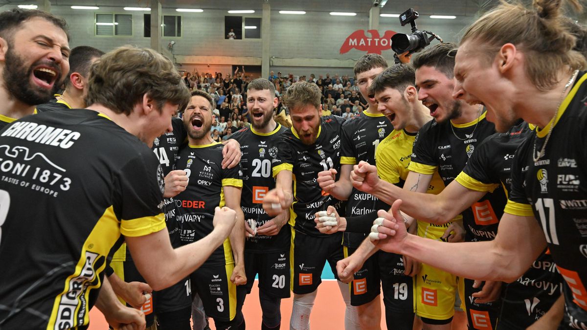 Volejbalisté Karlovarska získali čtvrtý titul