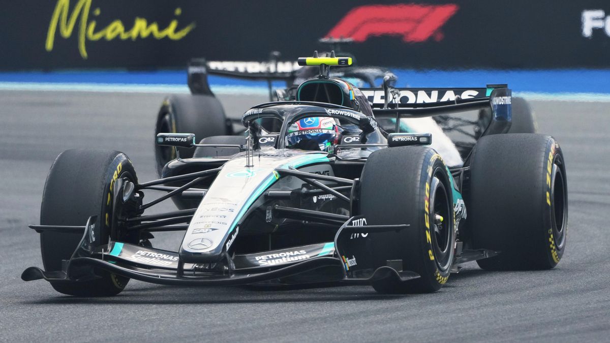 Třetí pole position v řadě pro Antonelliho, v první řadě ho doplní Verstappen
