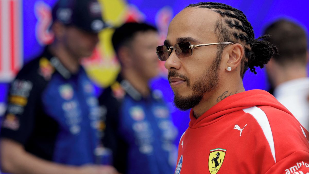 Vylepšení Ferrari na pódium nestačila. Ostatní dělají něco jinak, ví Hamilton