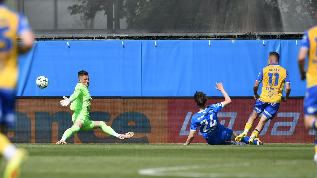 Teplice na závěr sezony vyhrály v Boleslavi a ovládly skupinu o záchranu