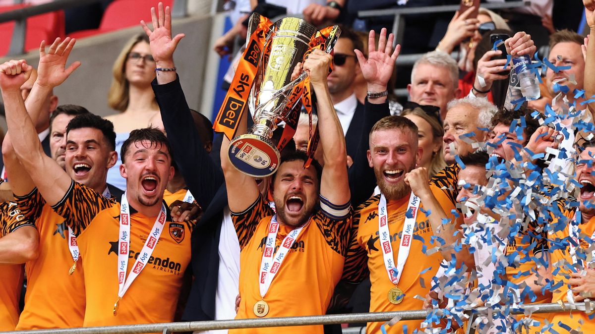 Hull se po devíti letech vrací do Premier League