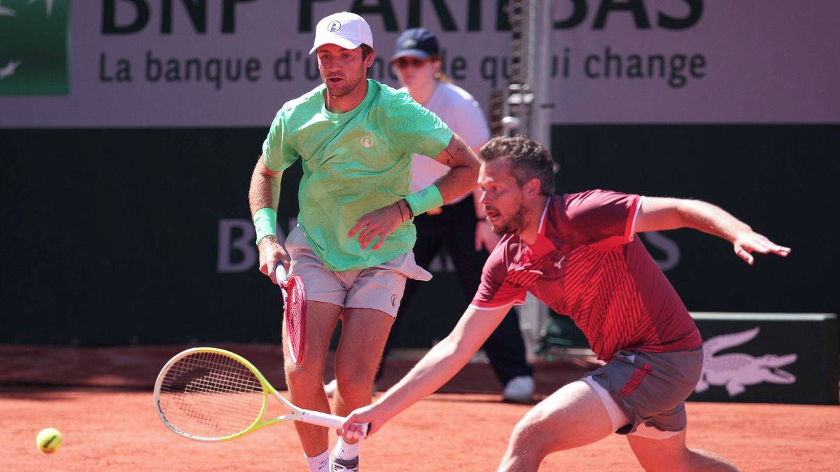 Sparťan se dal do kupy se slávistou. A společně vyprovodili wimbledonské šampiony