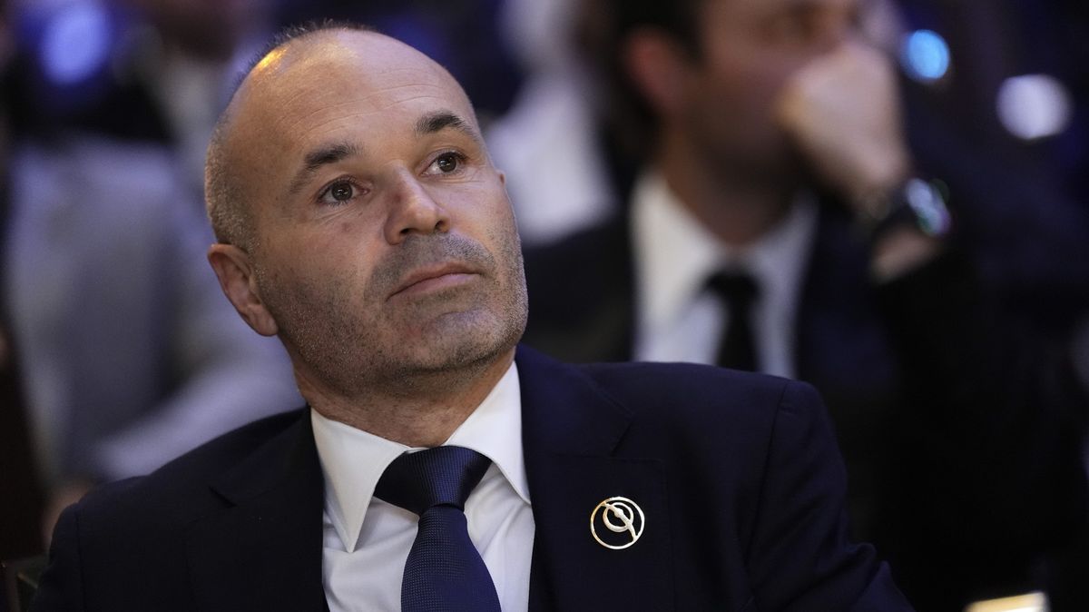 Iniesta zahájí trenérskou kariéru ve Spojených arabských emirátech