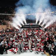 Vítěz NHL pro sezonu 2025/26 se jmenuje Carolina Hurricanes. 