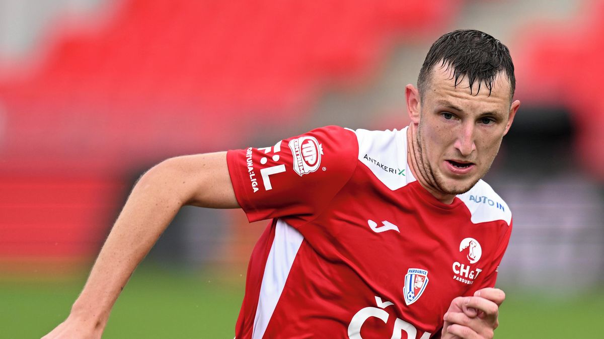 Defenzivní záložník Icha se z Liberce vrací do Pardubic