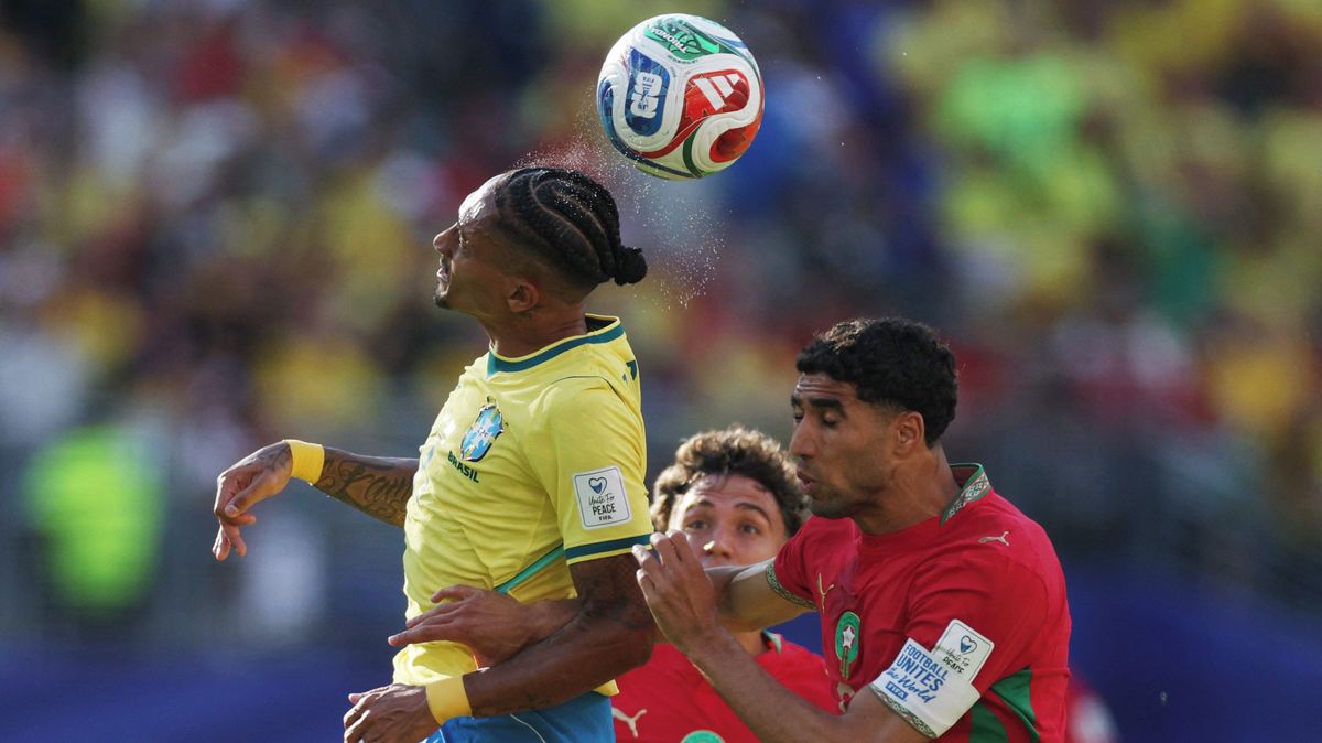 FOTBAL ONLINE: Rána pro Brazílii! V prvním duelu na MS už prohrává