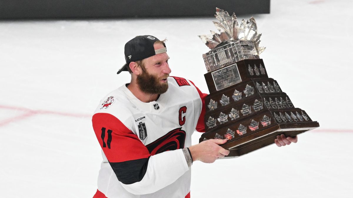 Útočník Jordan Staal z Caroliny získal Conn Smythe Trophy