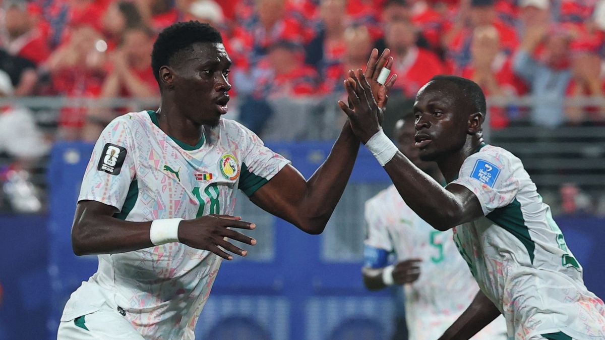 Senegal i Irák hrají na MS o postup, nutně musí vyhrát